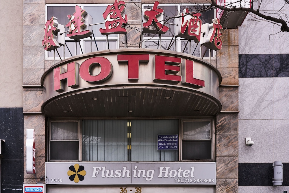 Flushing Hotel 2/60