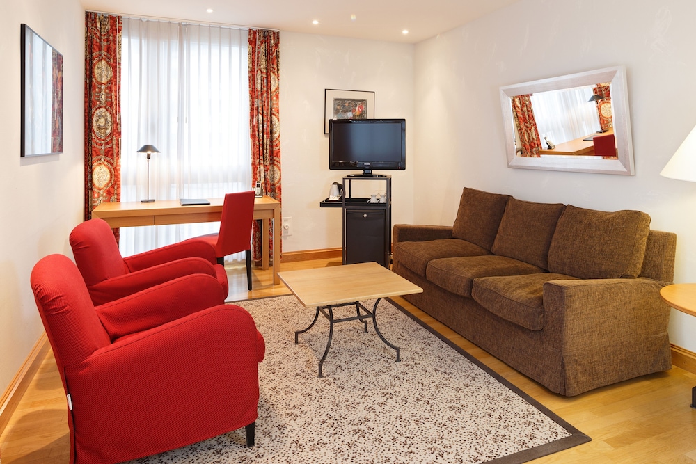 Baslertor Hotel 42/64
