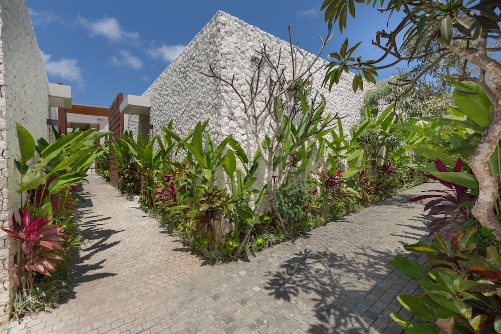 Akhyana Village by Bali Villas R Us 44/50