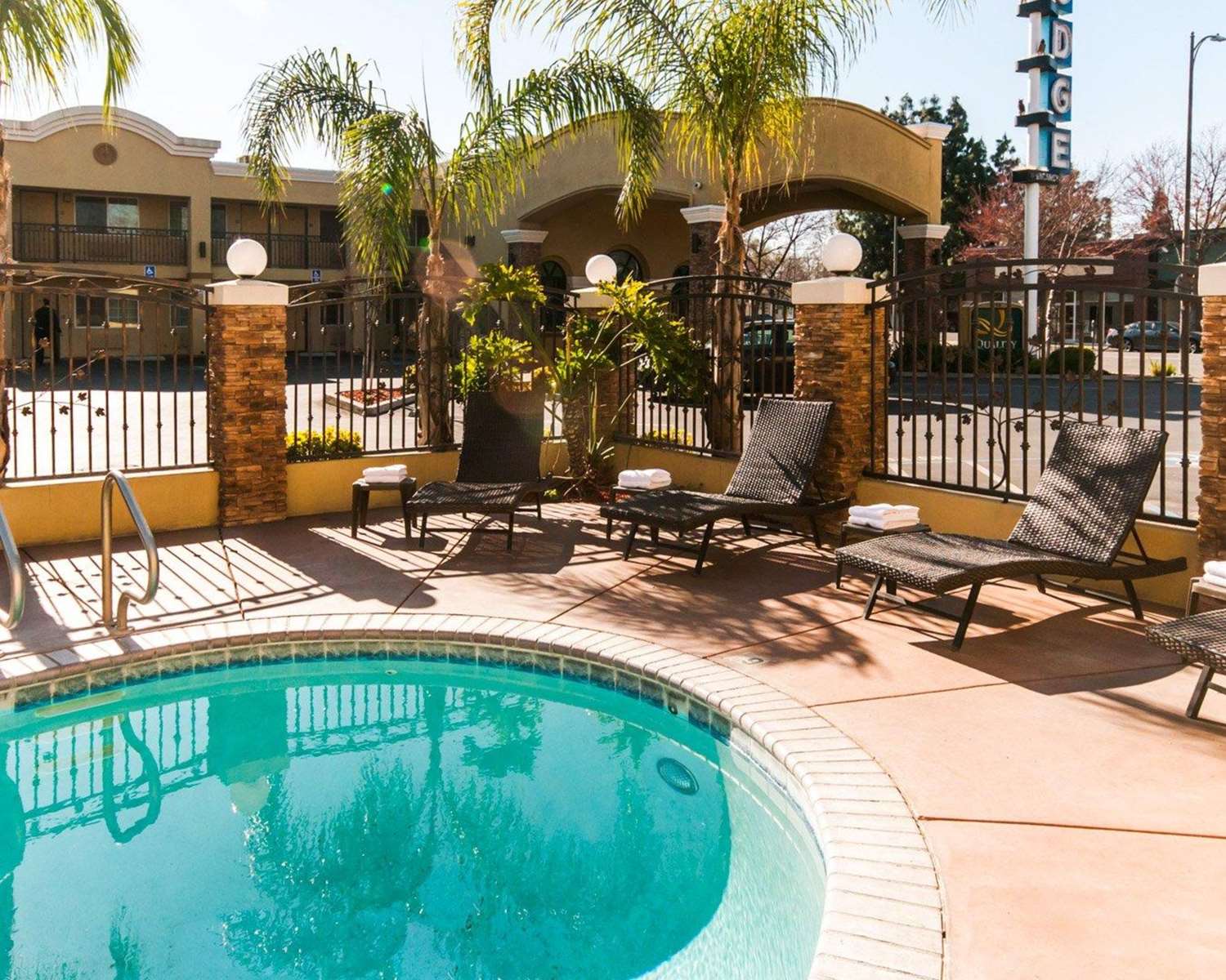 Quality Inn Near Chico State 32/32