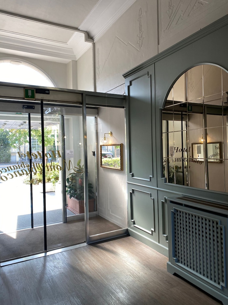 Mokinba Hotel Montebianco 8/71