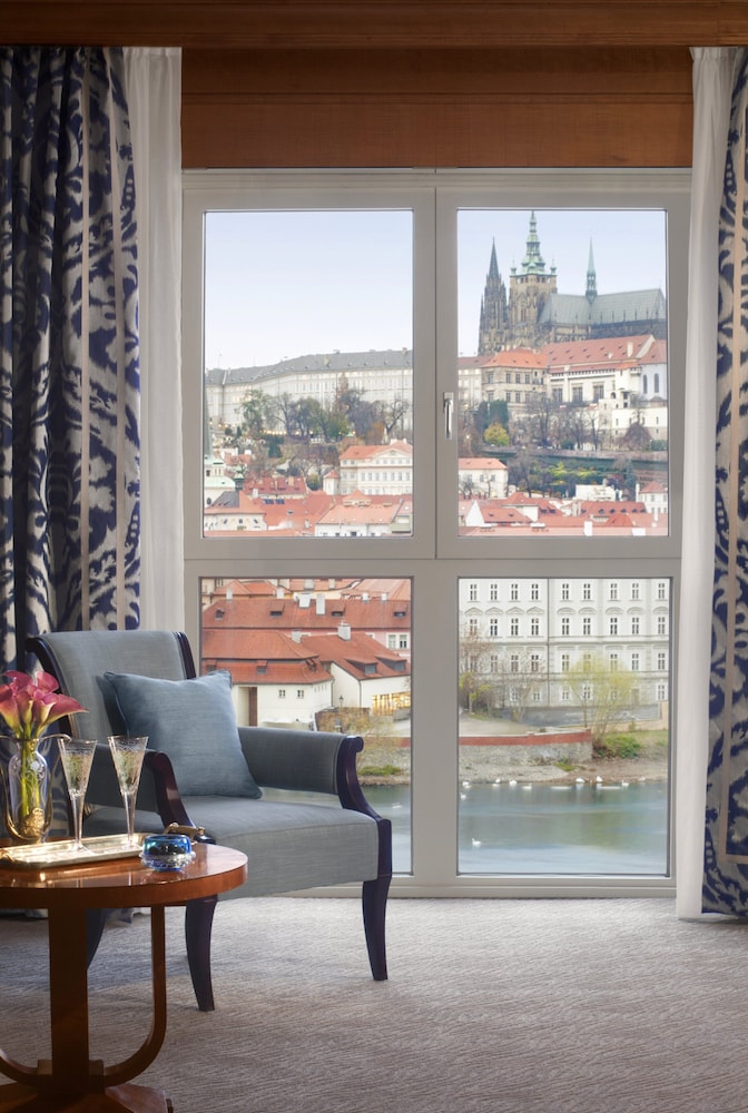 Four Seasons Hotel Prague 25/47