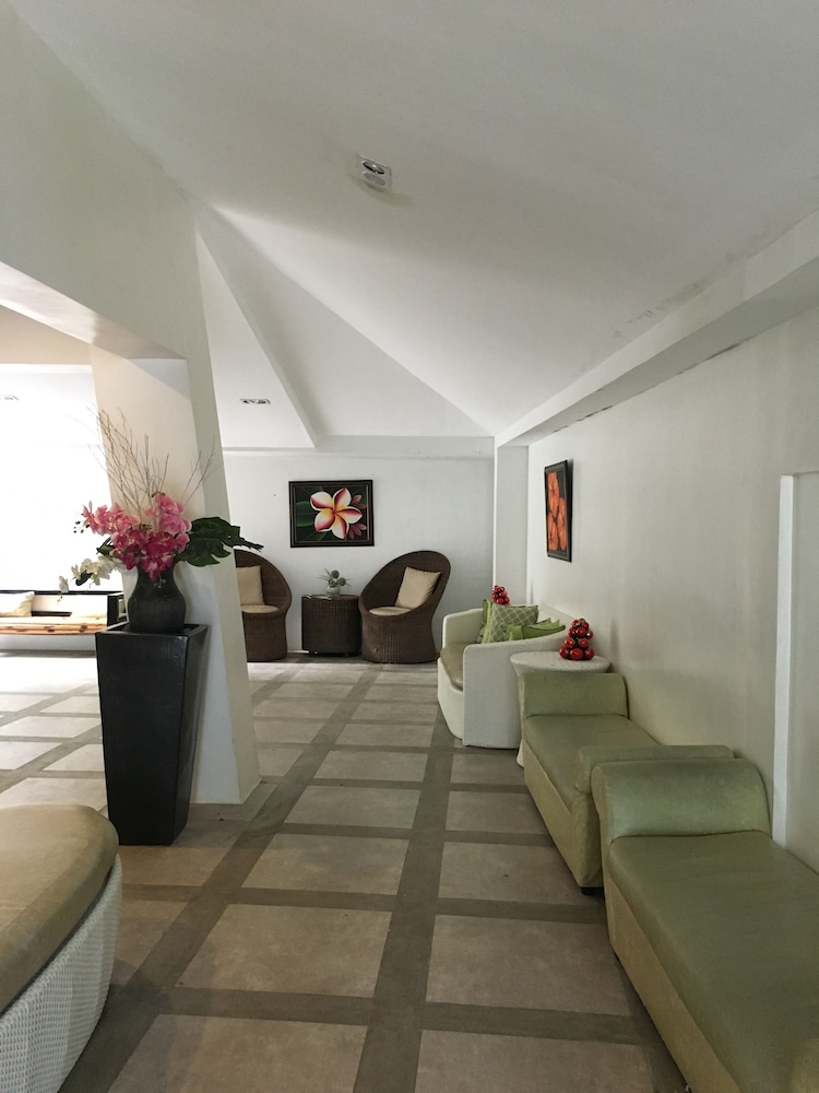 CASA PILAR BEACH RESORT 24/35