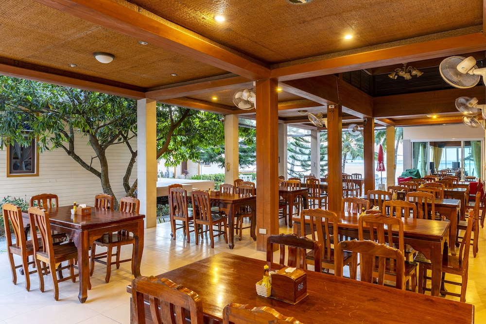 COCONUT BEACH RESORT 57/74
