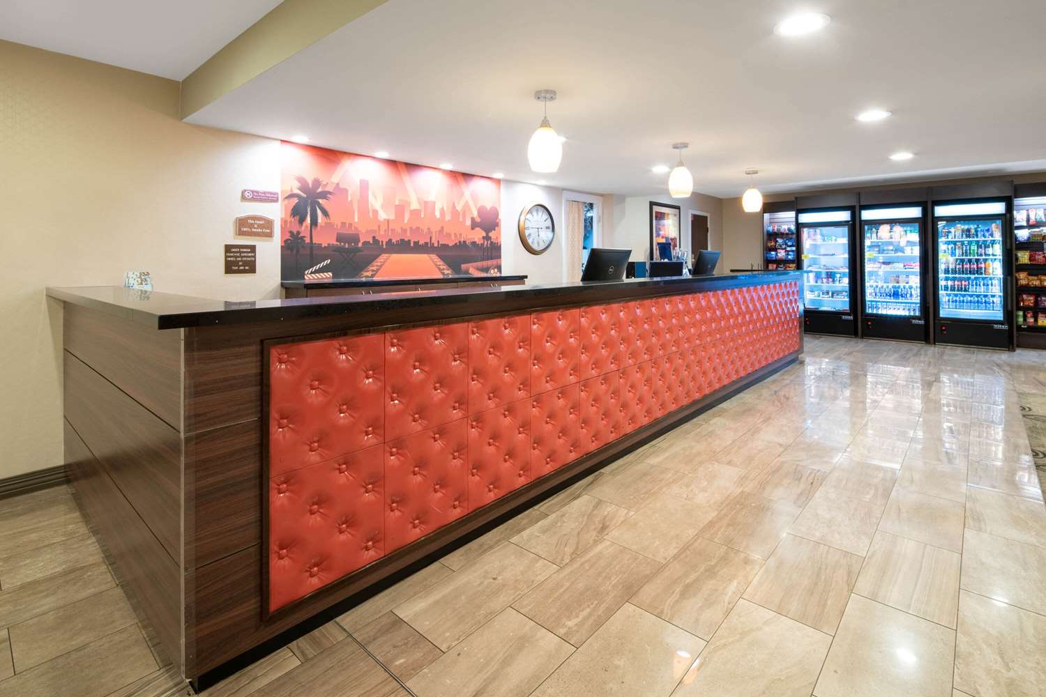 Ramada by Wyndham Burbank Airport 8/51