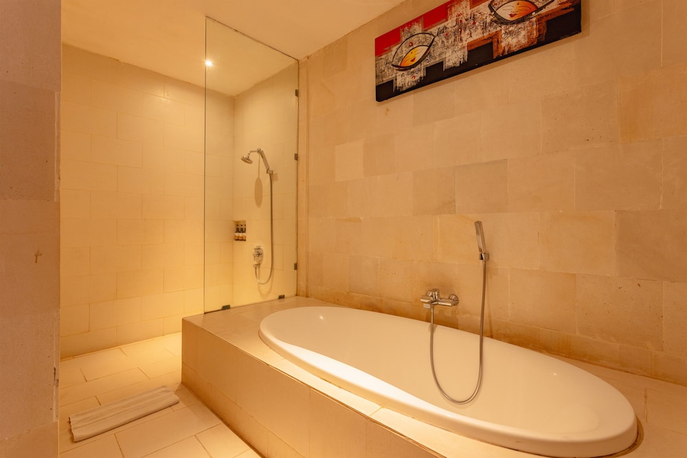 The Light Exclusive Villas Spa 71/72