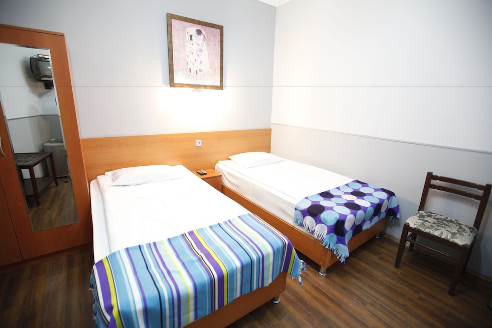 Silver Hotel 23/50