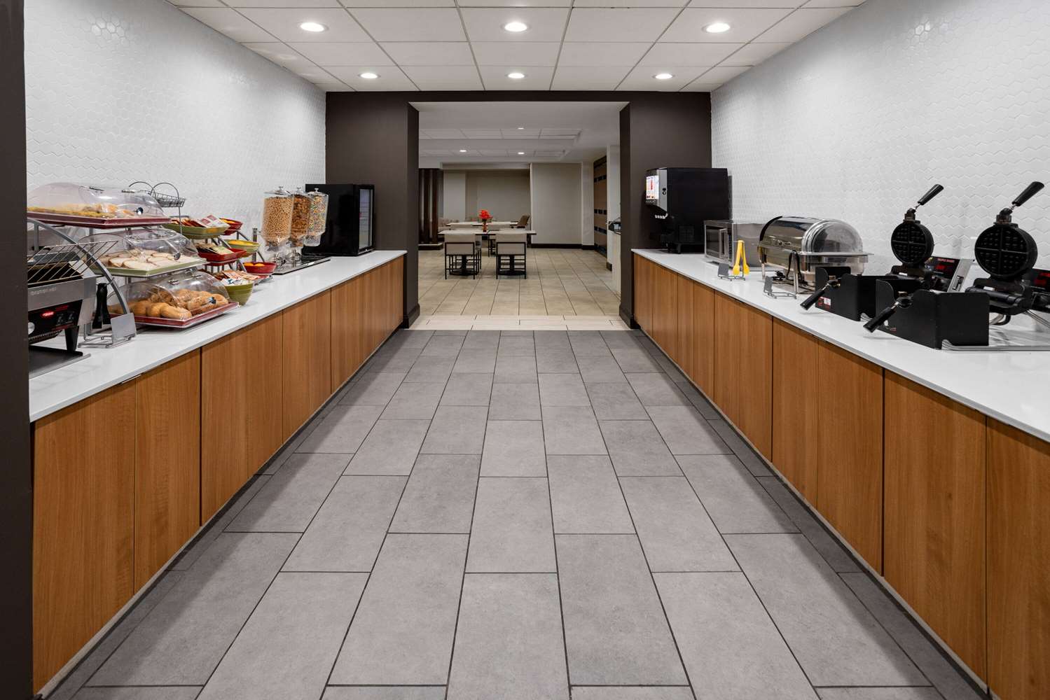 La Quinta Inn & Suites by Wyndham Mooresville 4/24
