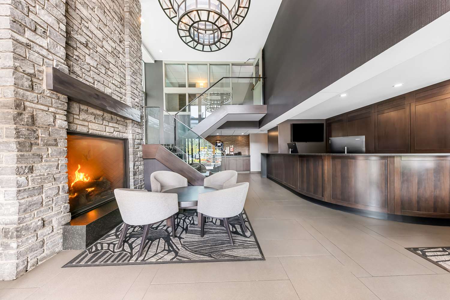 Lobby at Best Western Plus Banff International Lodge, BANFF - ALBERTA