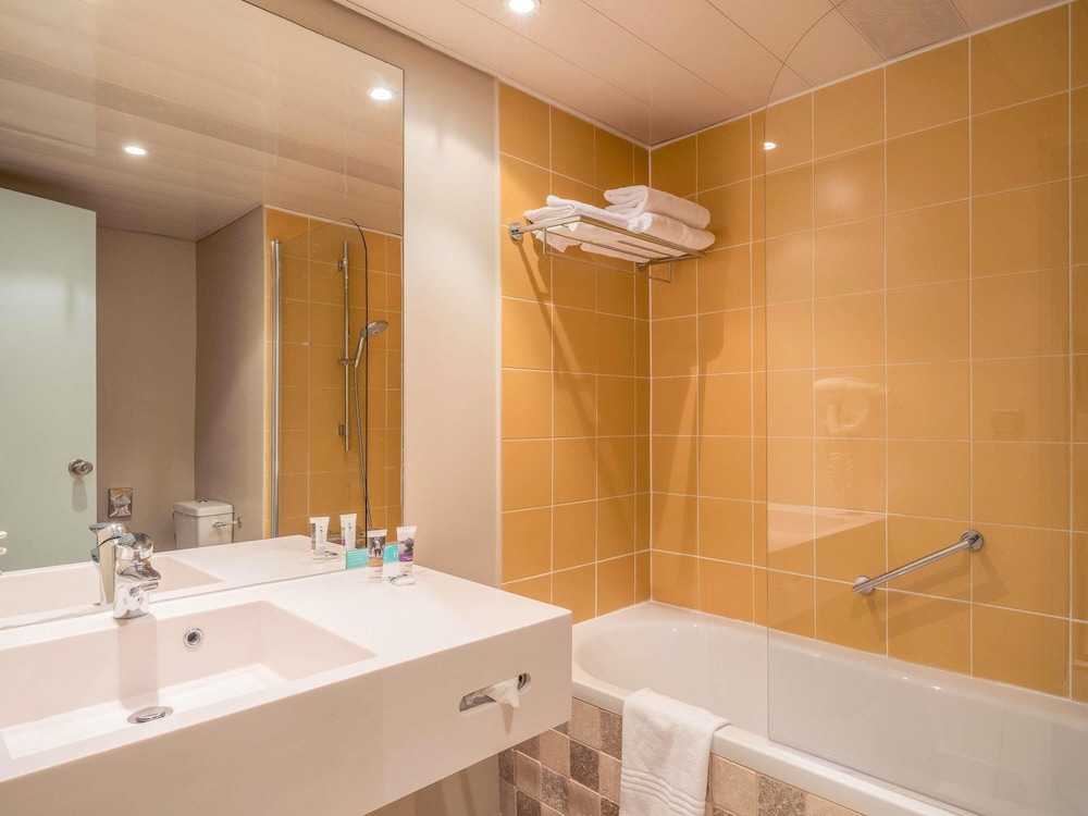 Mercure Paris Sud Parc Du Coudray Hotel 50/50
