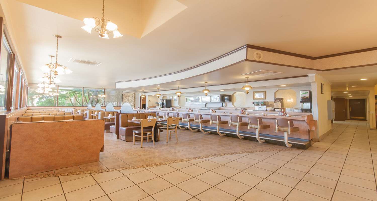 Clarion Hotel Bakersfield North 8/34