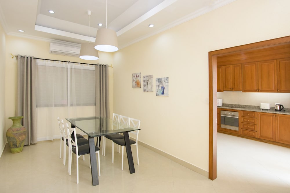 Avoca Pool Villas 36/50