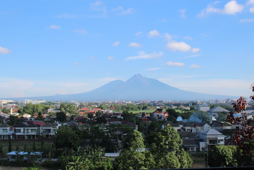 Grand Rohan Jogja 20/28