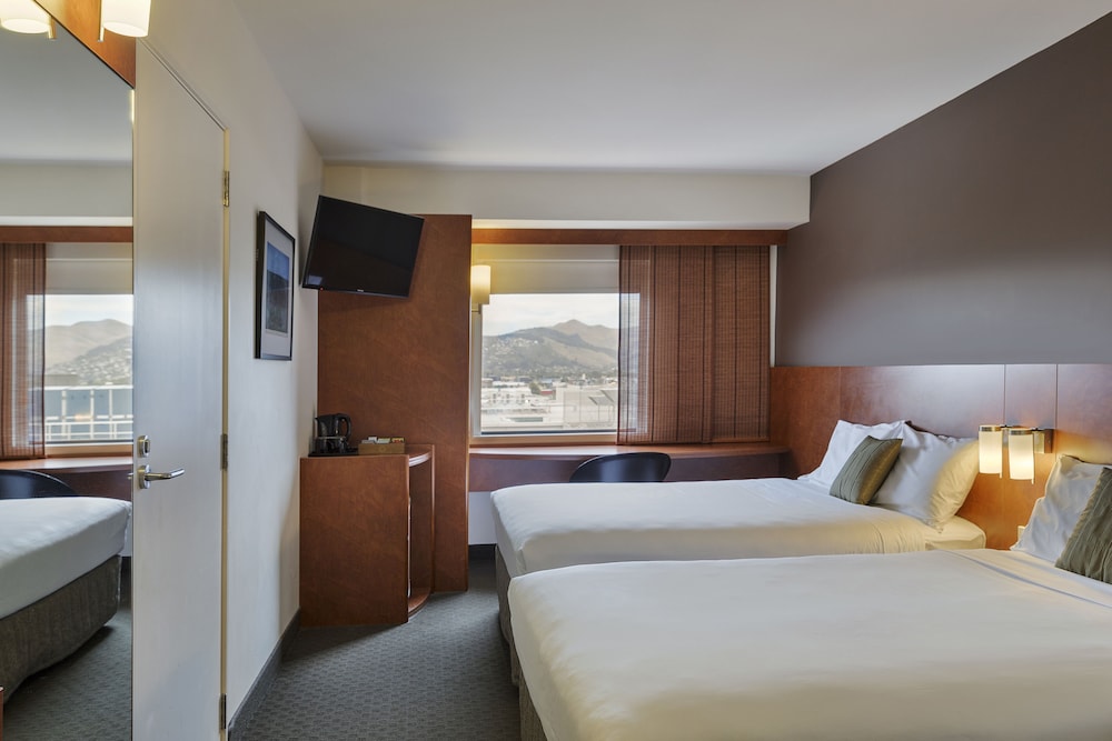 IBIS CHRISTCHURCH 20/60