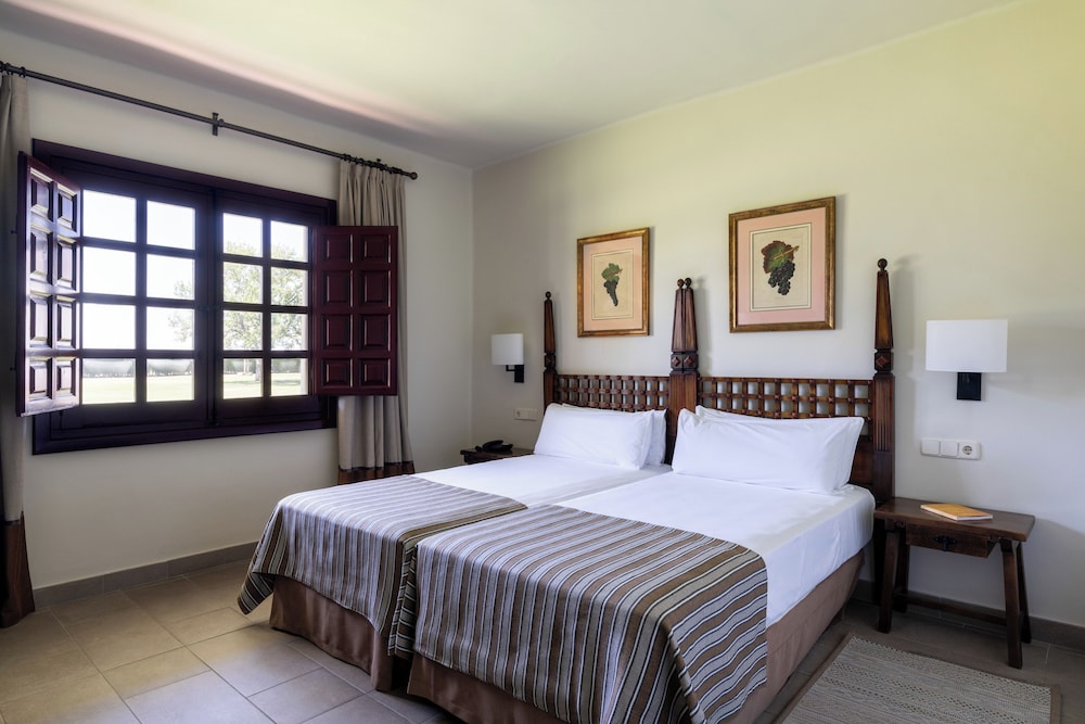 غرفة سوبيريور بسريرين منفصلين، Parador De Albacete 4/10