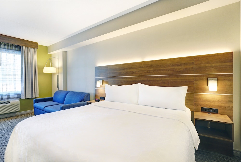 Holiday Inn Express Whitby Oshawa An Ihg Hotel 17/78