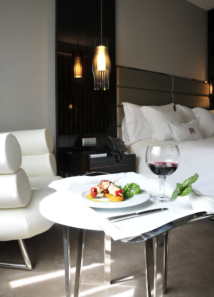 Altis Grand Hotel 59/69