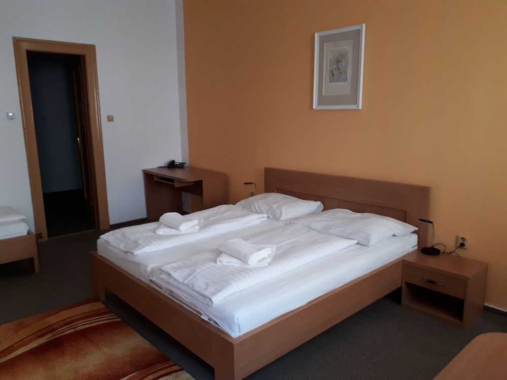 Hotel Maria 10/50