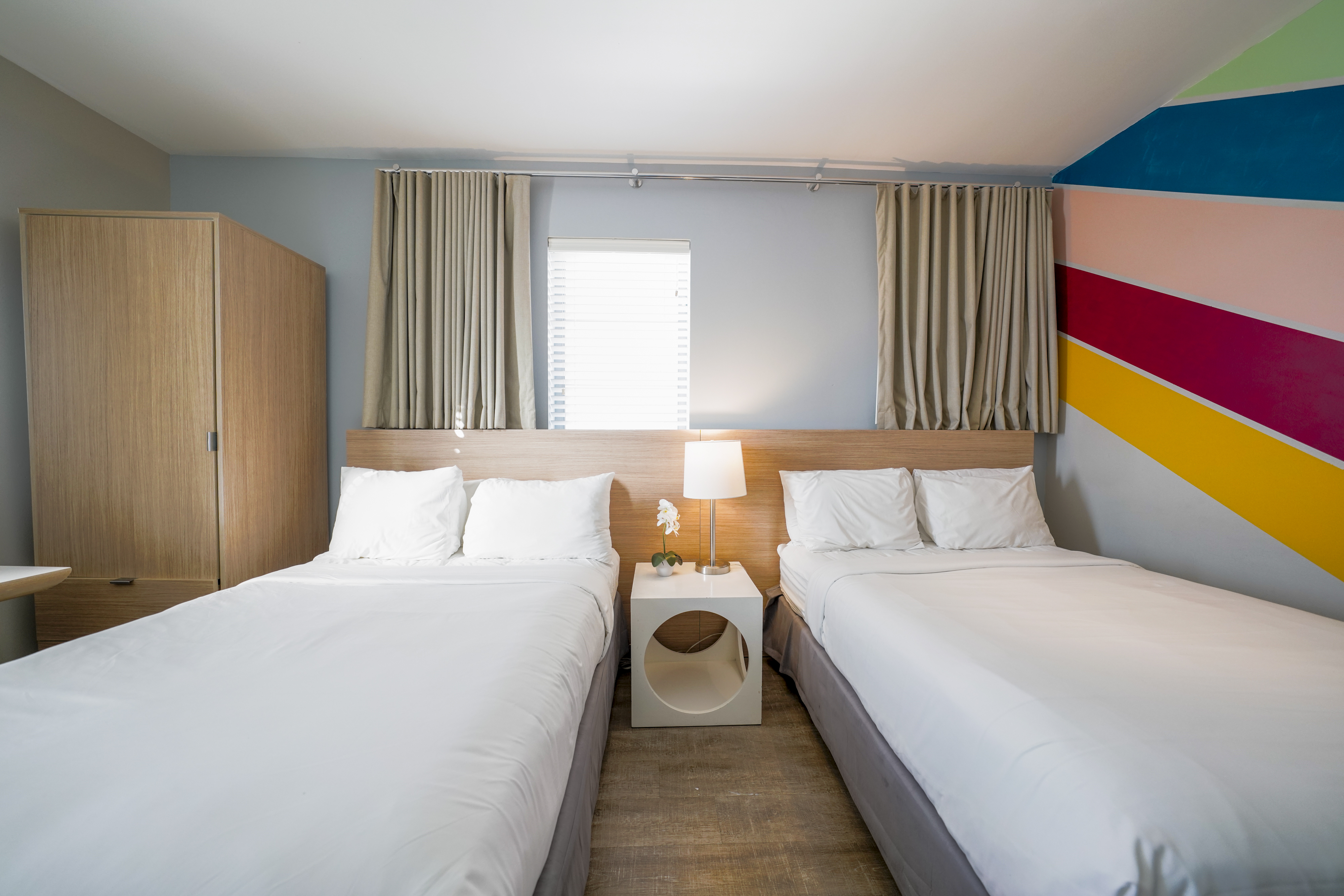 Classic, 2 Double Beds
