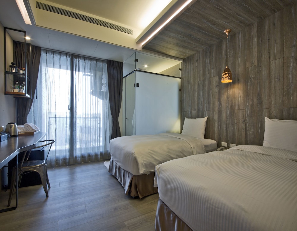 غرفة قياسية بسريرين منفصلين، JOY INN 2/2