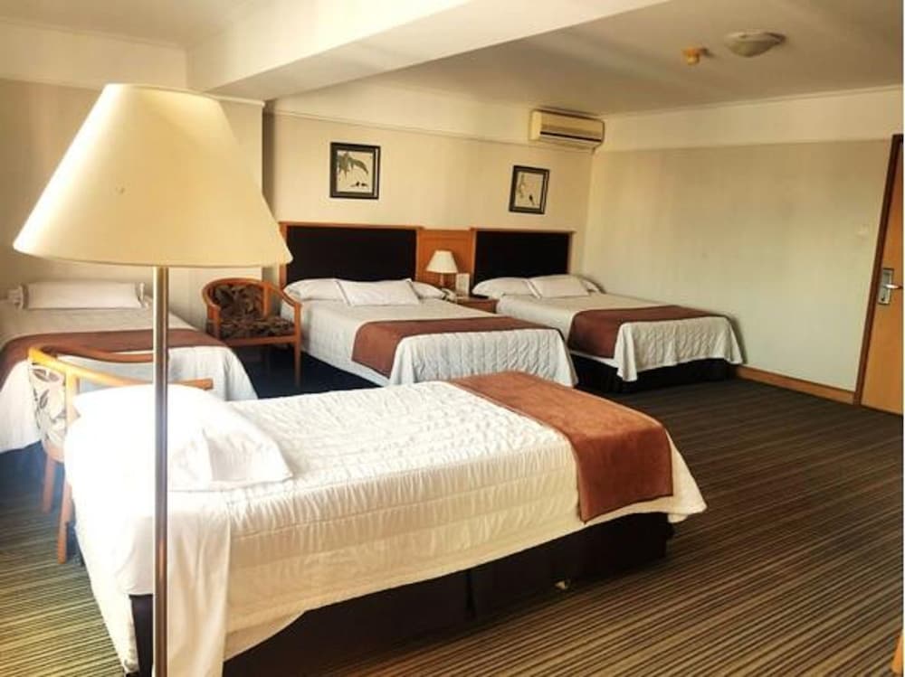 Miramar Hotel 31/71