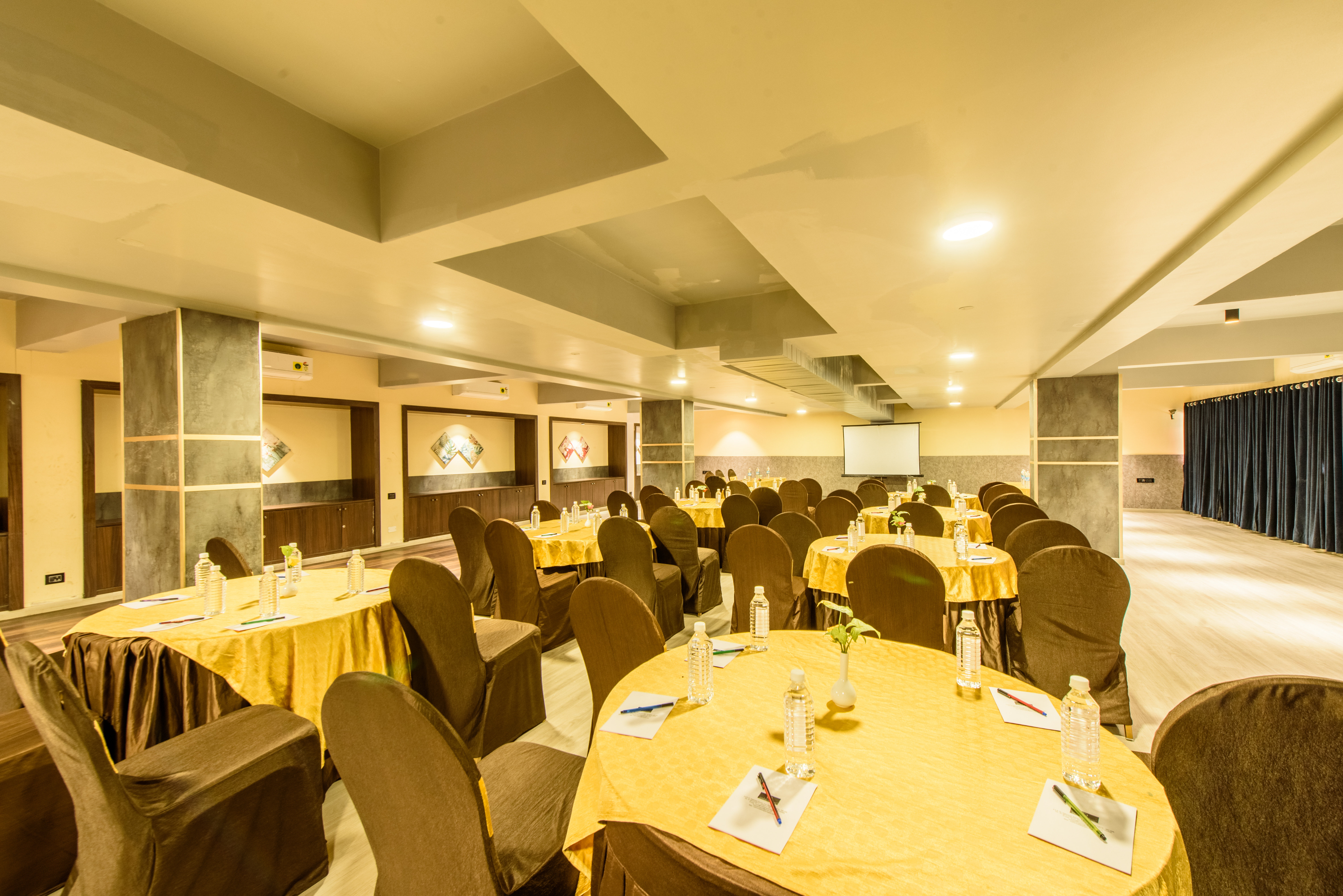 Hotel Bangalore Gate 67/81