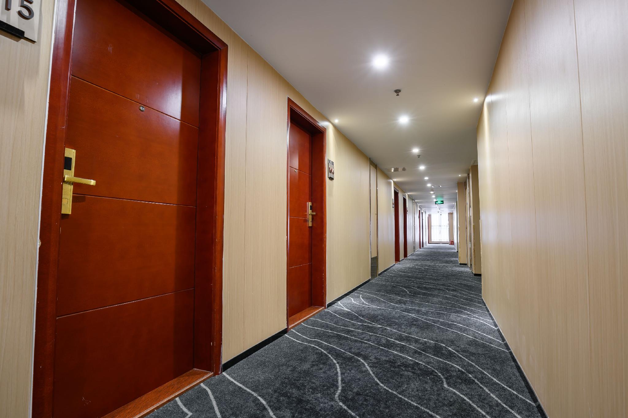 Green Island Holiday Hotel 40/59
