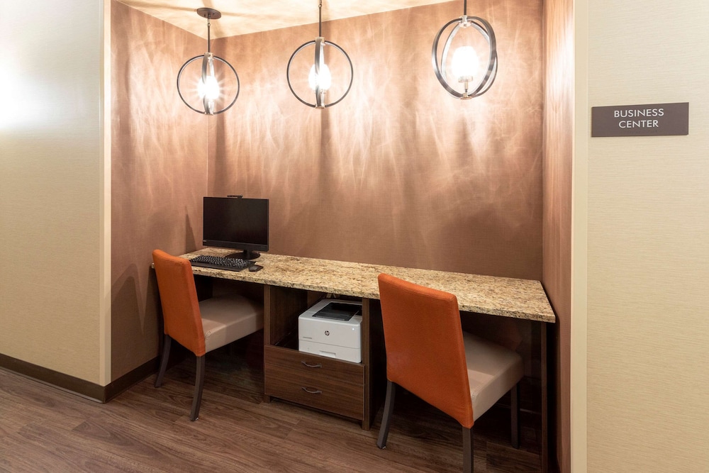 Comfort Suites Ramsey MN 28/31