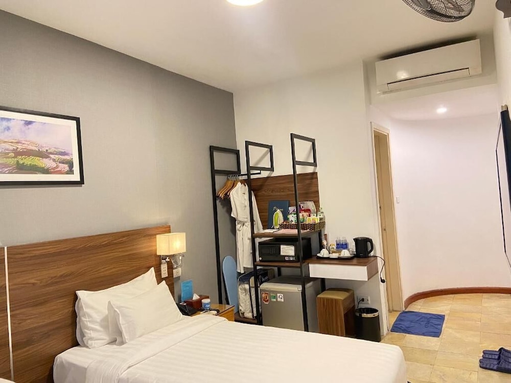 A25 Hotel 12 Ngo Si Lien 18/50