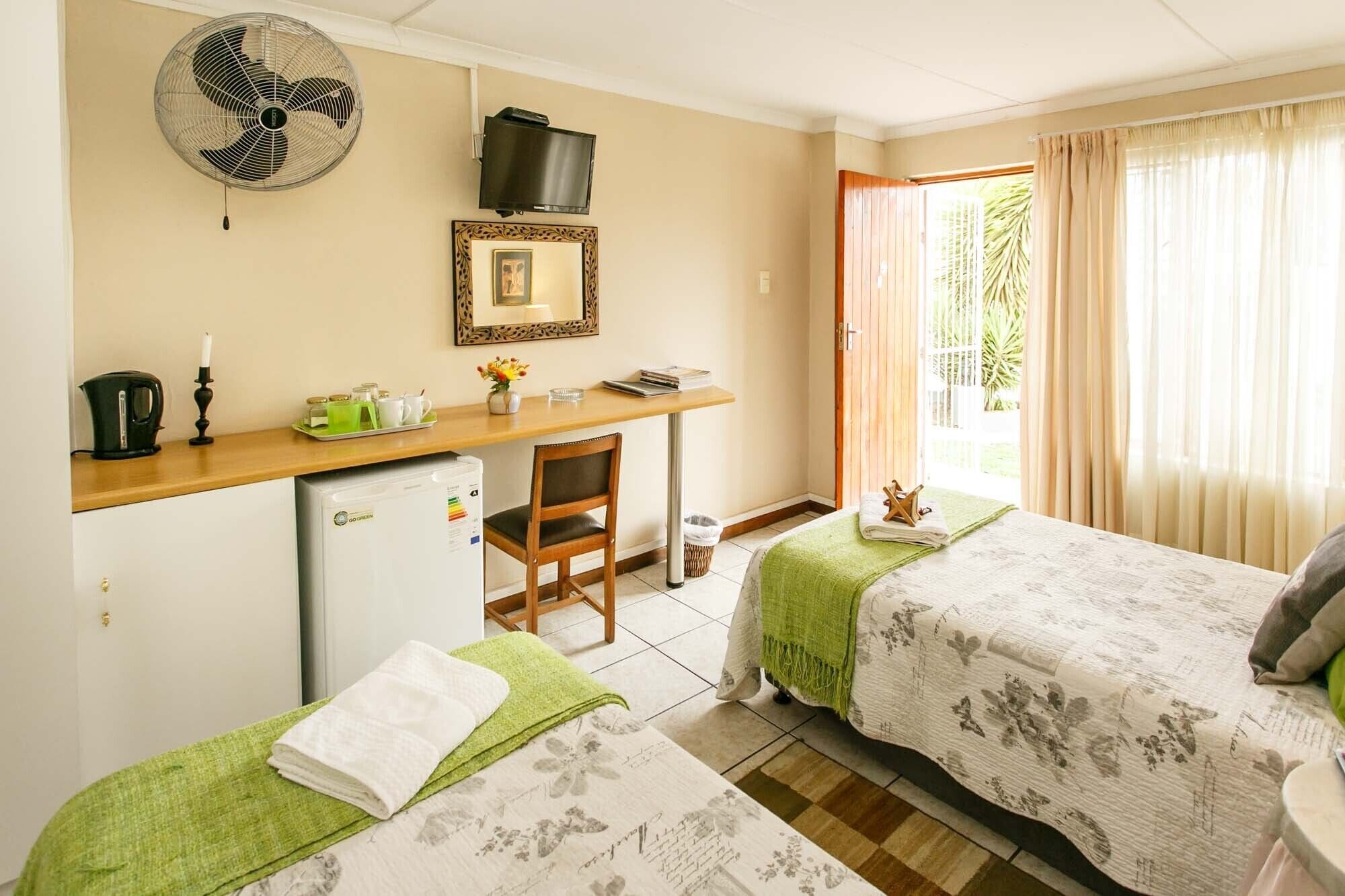 Room, Twin Beds