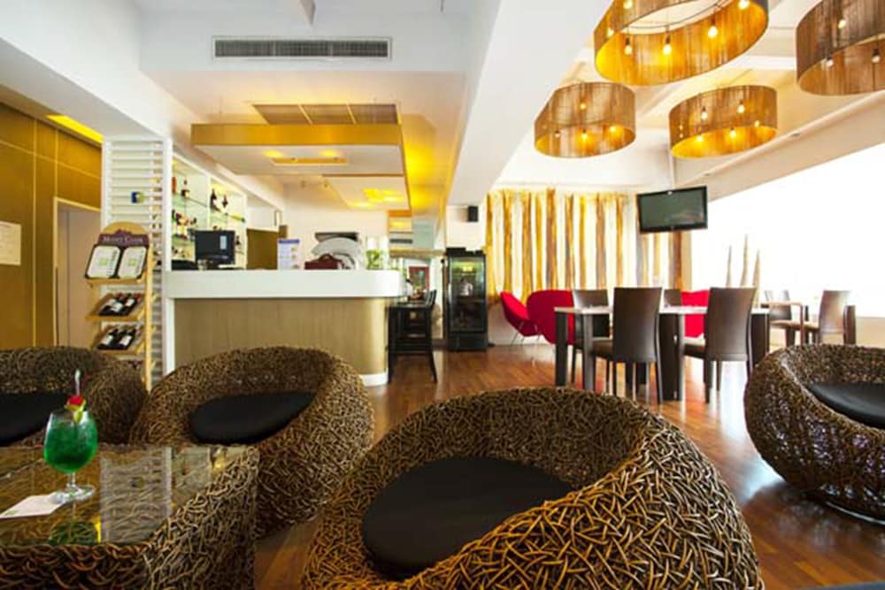 The Embassy Sathorn 34/46