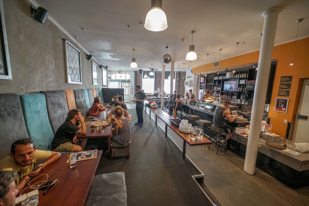 Nomads Capital Backpackers Wellington- Adults only 31/63
