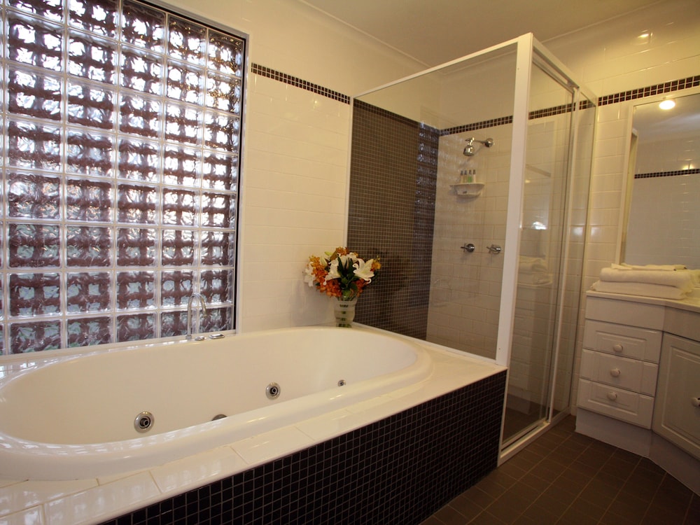 Hunter Valley Resort + Farm 37/37
