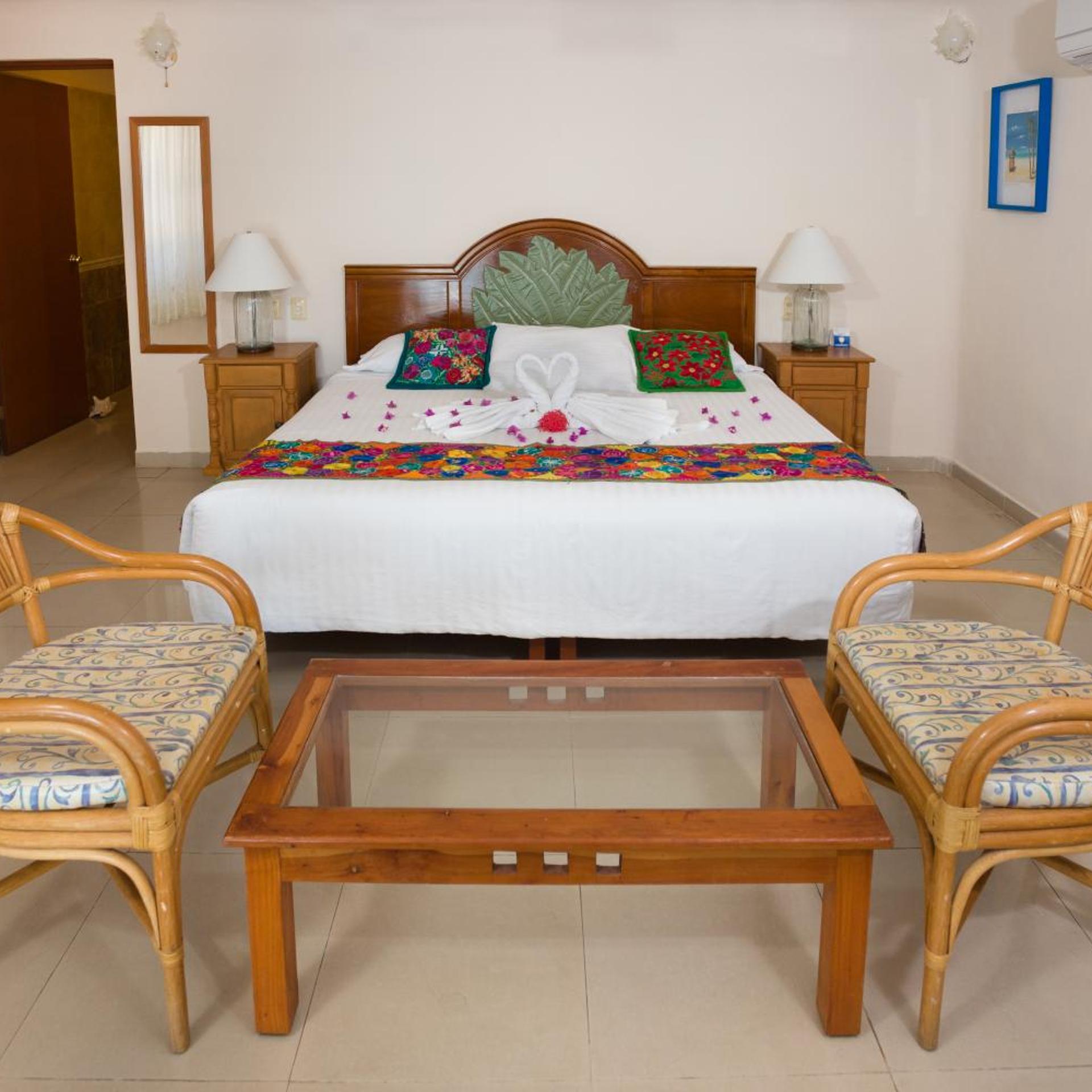 غرفة بسرير كينج، Hotel La Joya 2/2