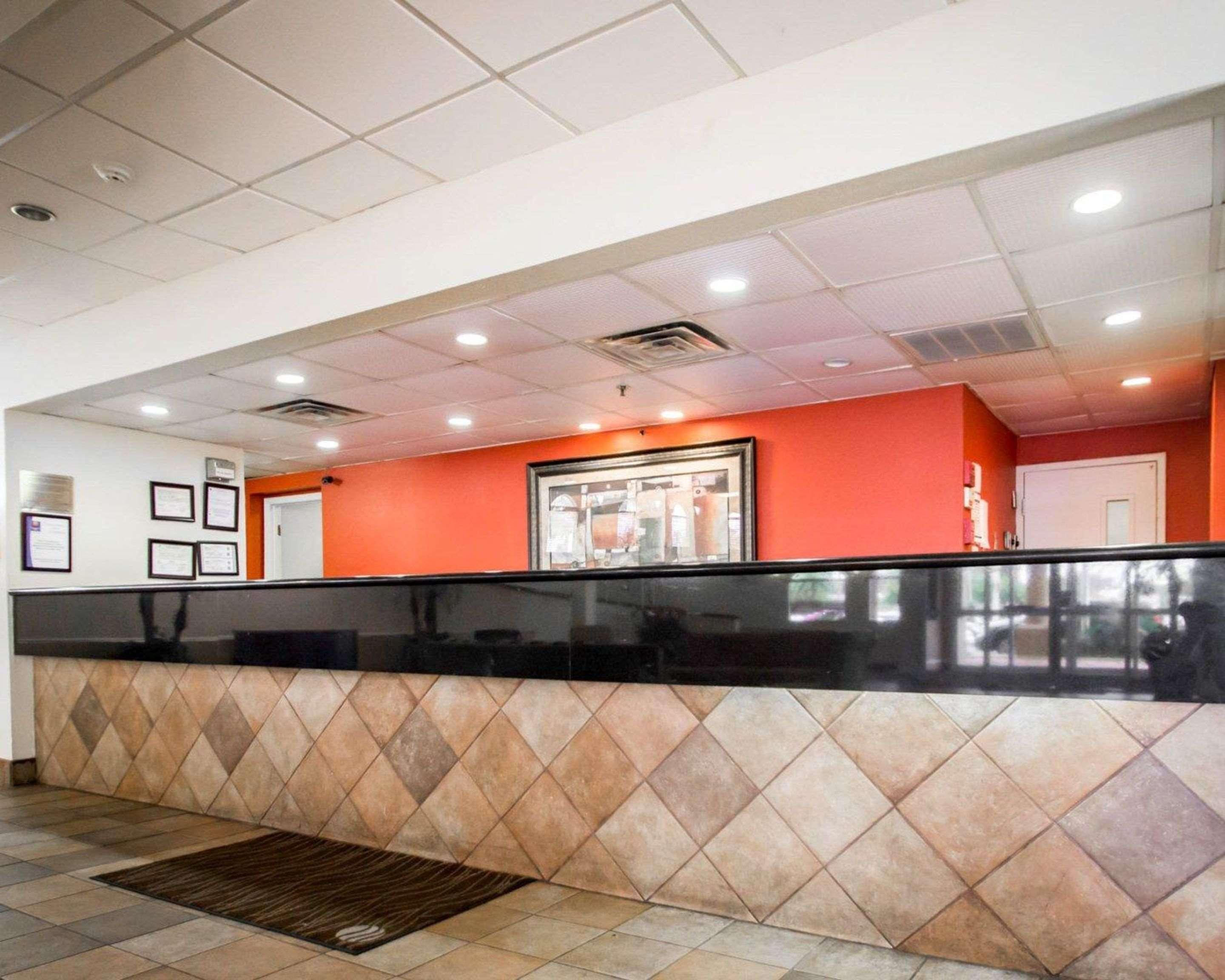 Holiday Inn Orlando North Winter Park by IHG 4/50