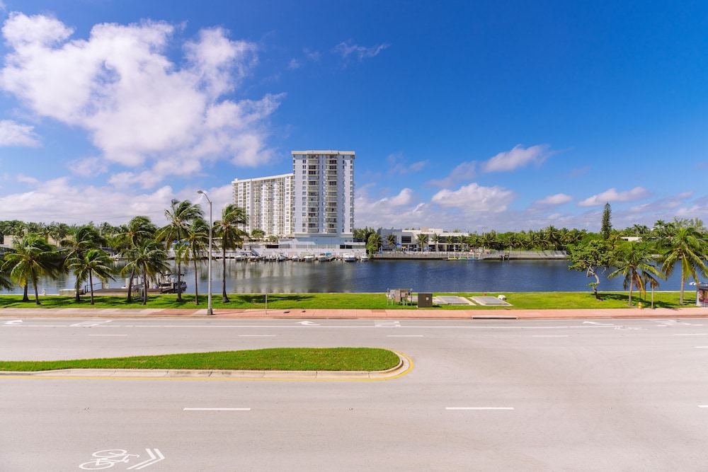 Notebook Miami Beach 3/49