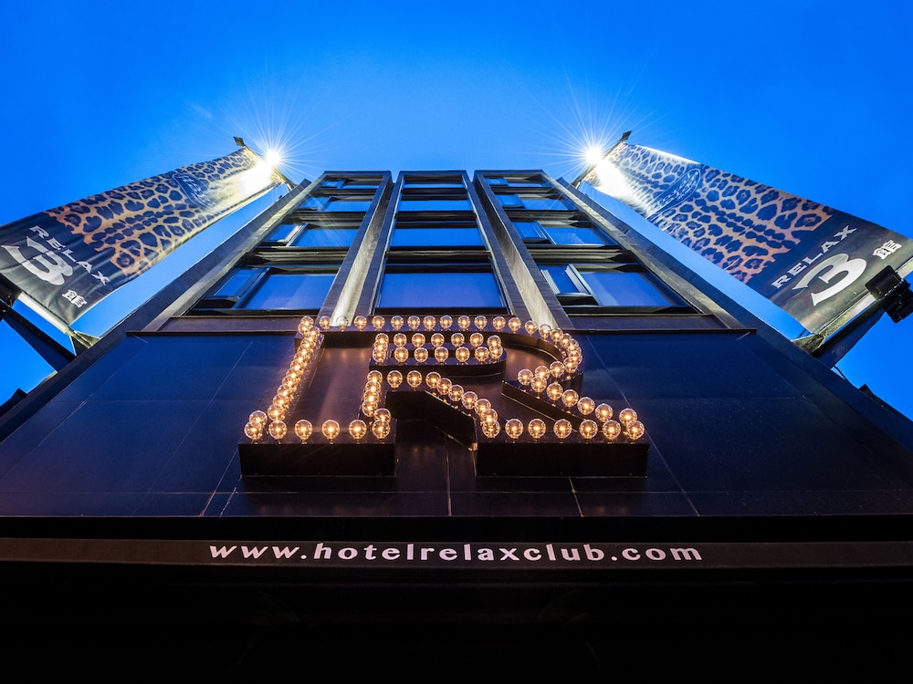 Hotel Relax Iii 2/69