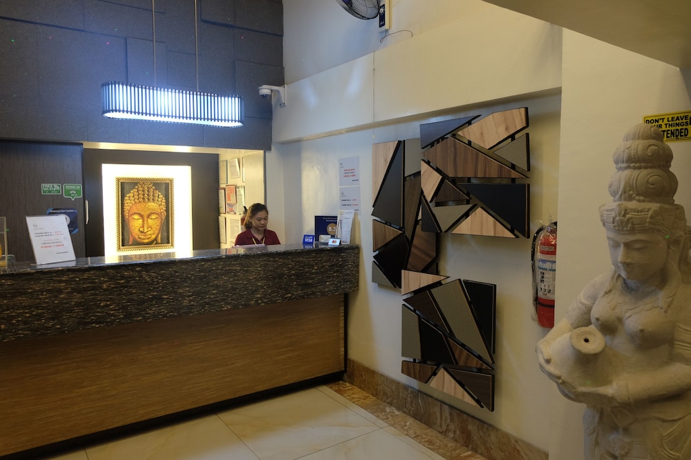 Oriental Zen Suites 3/50