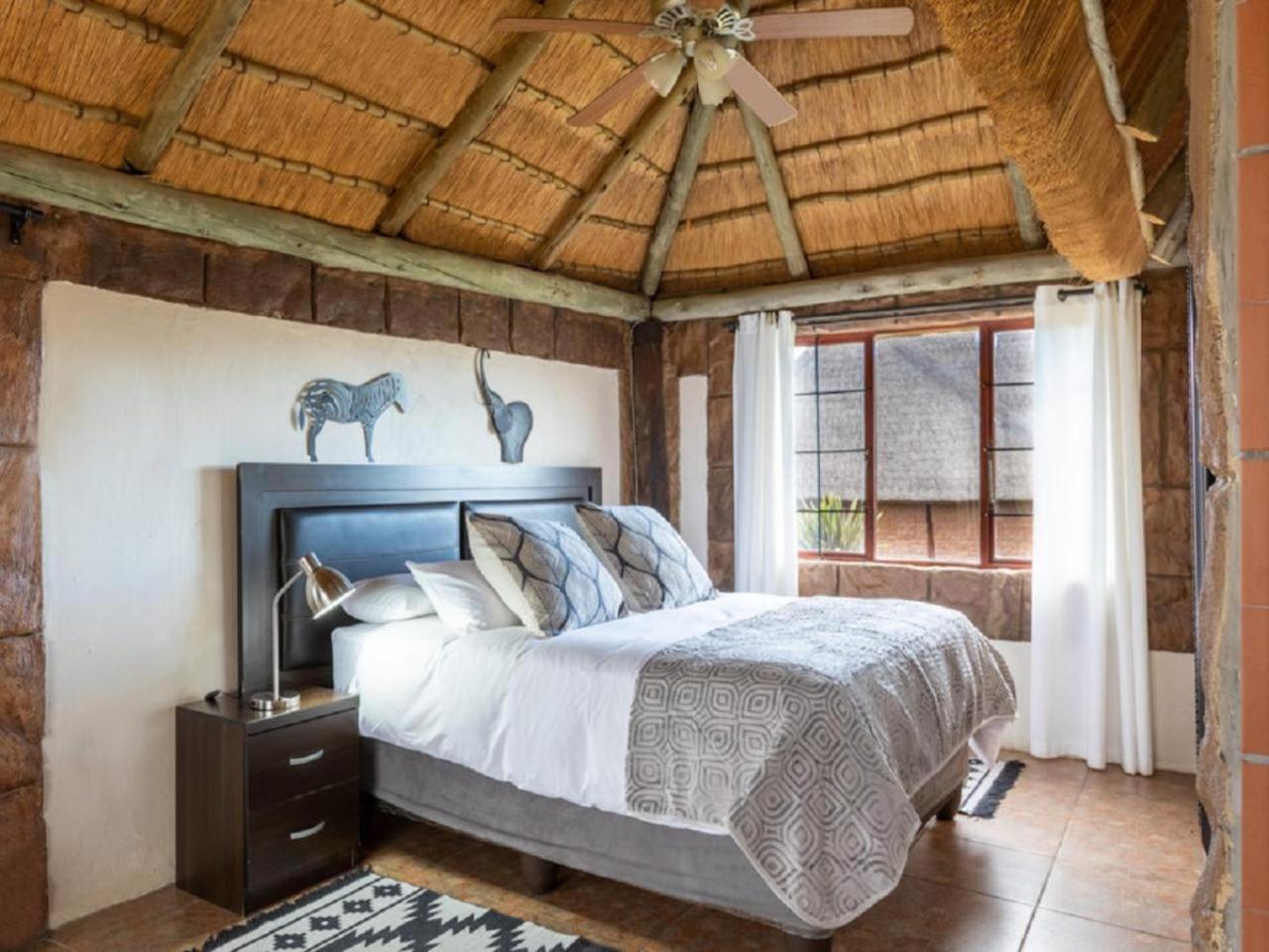 Linglela Lodge 8/37