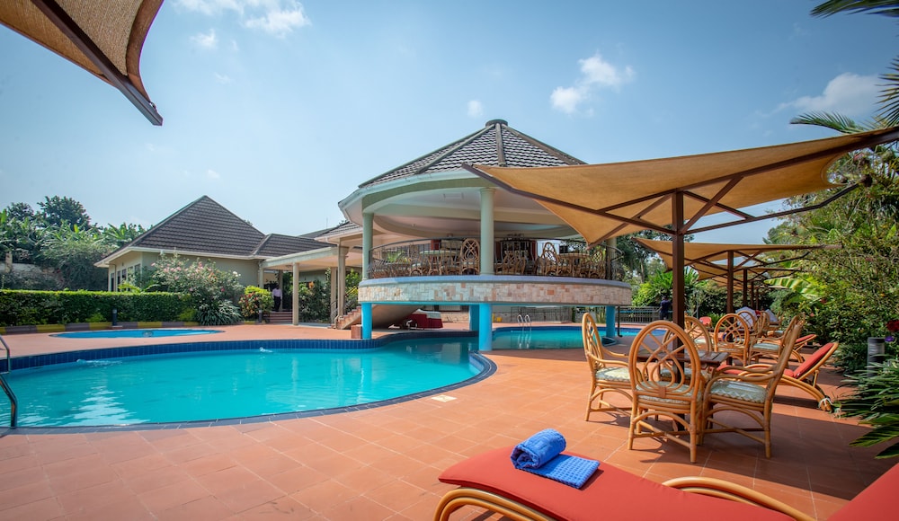 NYAIKA HOTEL FORTPORTAL 44/48