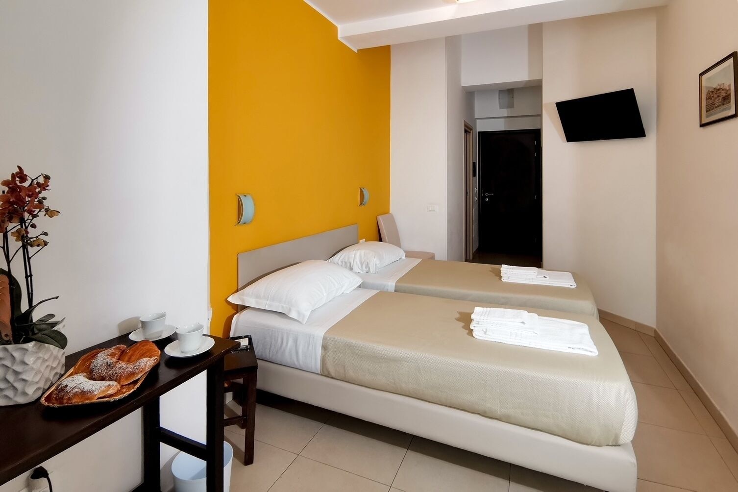 BASIC, TWIN BEDS