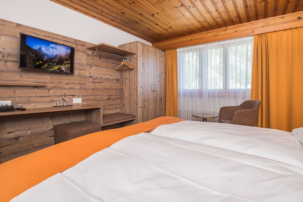 Alpine, Budget, Double Bed