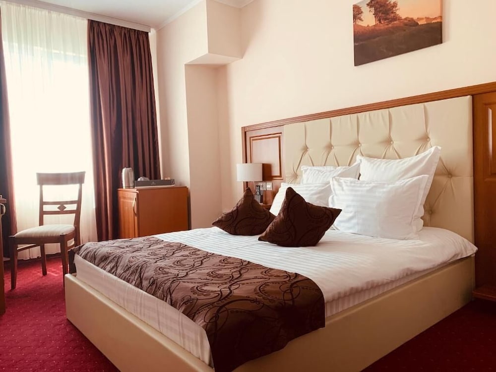 Hotel Athos R M T 18/69