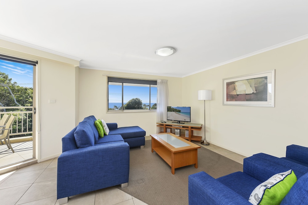Flynns Beach Resort 24/33