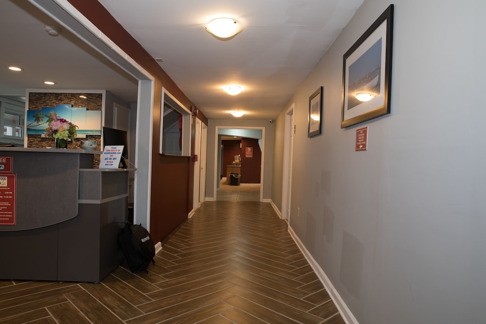 Wildwood Inn, a Travelodge by Wyndham detail