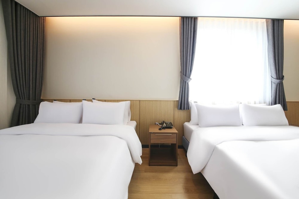 E Cheonan Hotel 11/50