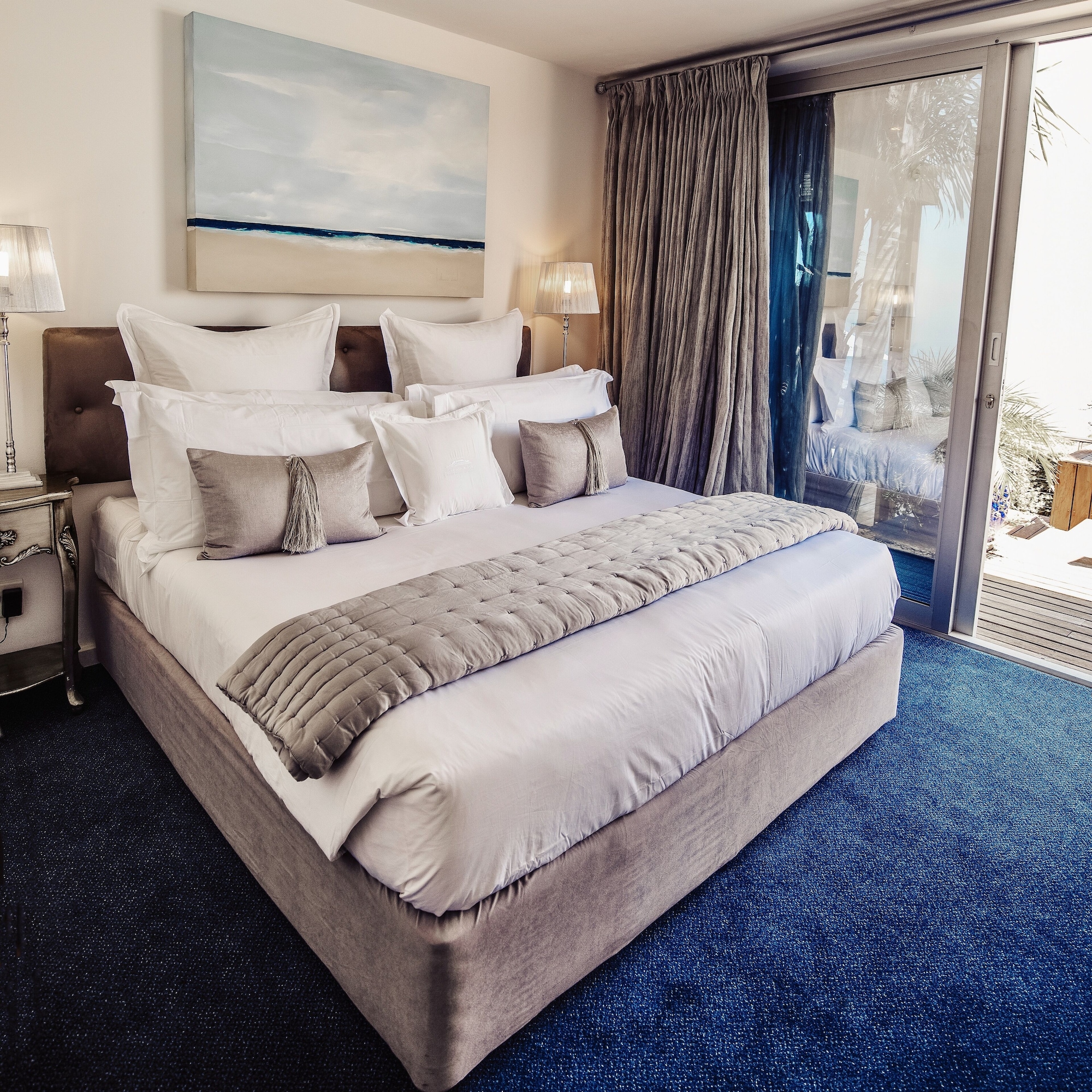Infinity, Suite, King Bed, Panoramic Ocean View, Sofa