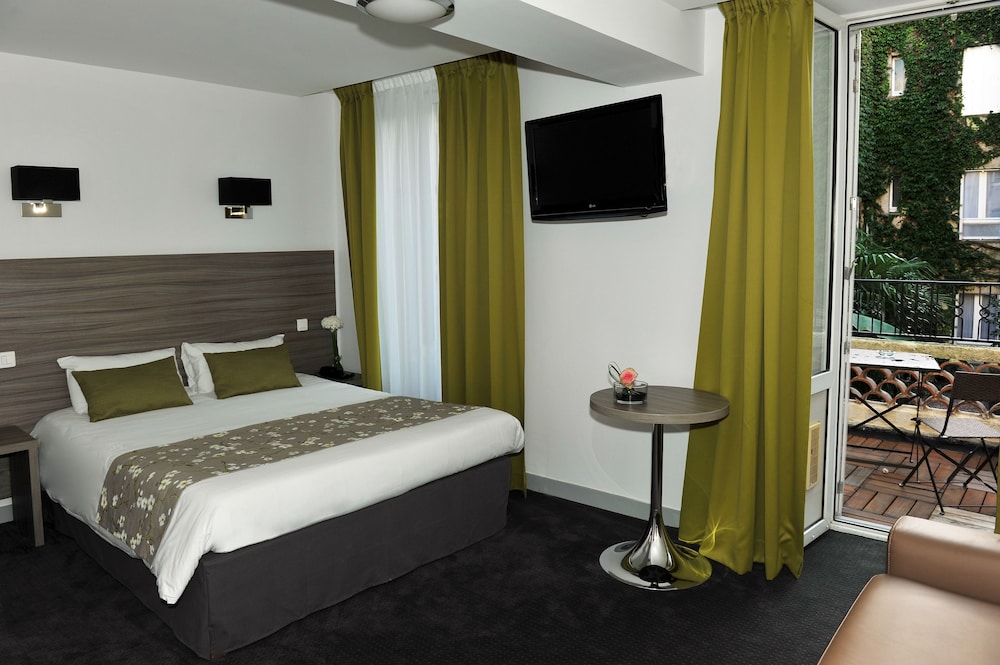 Hotel Atlantic 10/23