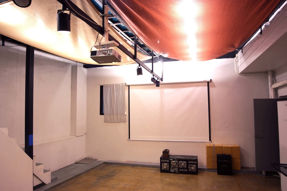 Urban Art Stay - Hostel 6/42