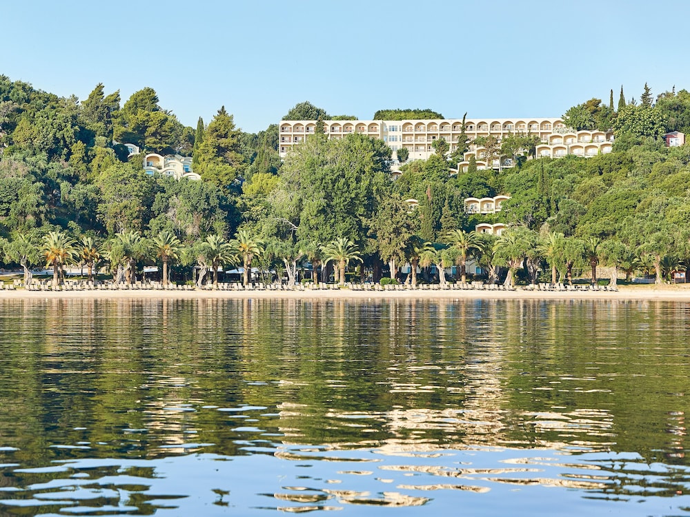 Grecotel Daphnila Bay in Kommeno